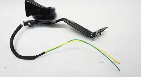 Opel Mokka B Horn signal 9827213580