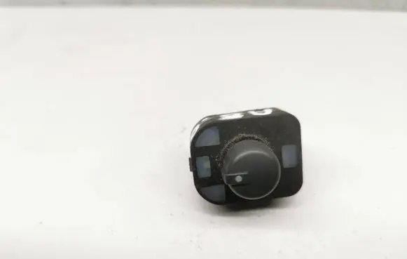 Audi A8 S8 D3 4E Wing mirror switch 8E0959565A