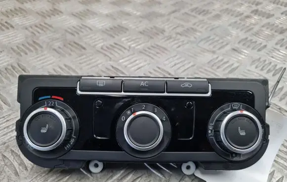 Volkswagen PASSAT B6 Climate control unit 3C8907336AC