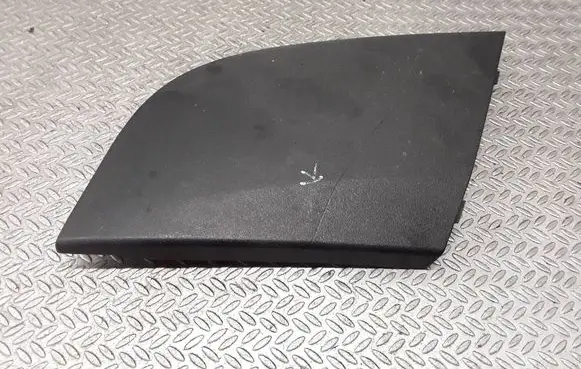Mercedes-Benz B W245 Wiper trim A1698300375