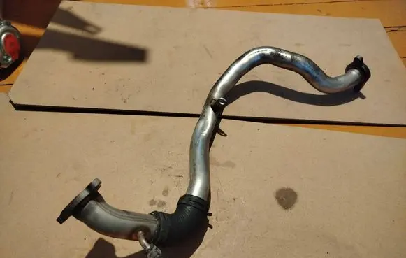 Audi A6 S6 C8 4K EGR valve line/pipe/hose 059131509J