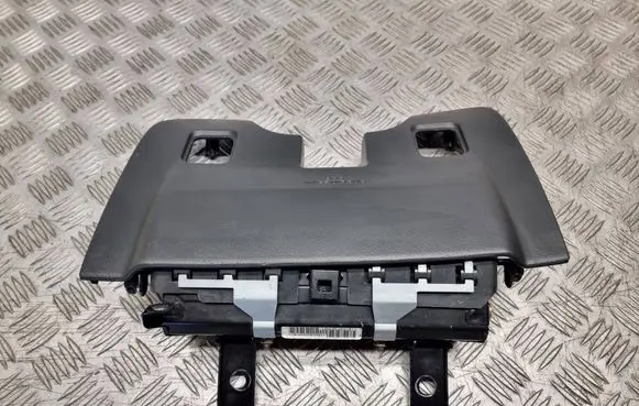 Toyota Avensis T250 Knee airbag 101695903M03