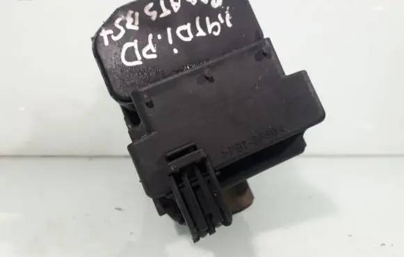 Volkswagen PASSAT B5.5 ABS Pump 8E0614111AB