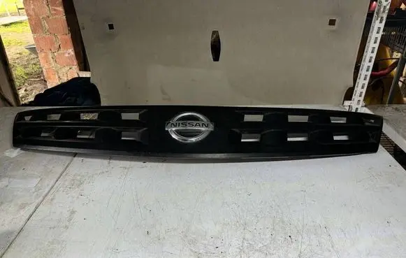 Nissan Murano Z50 Front bumper upper radiator grill 62310