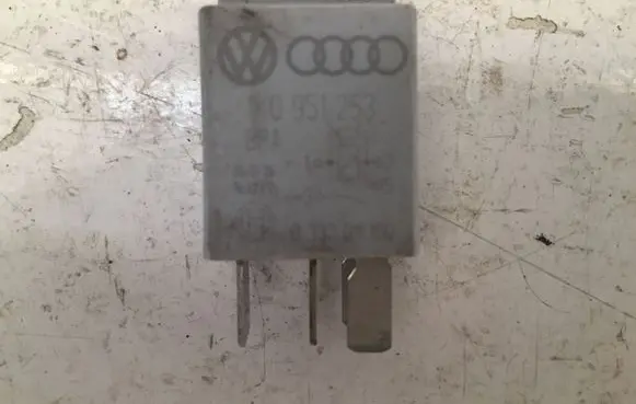 Skoda Octavia Mk2 (1Z) Other relay 1K0951253