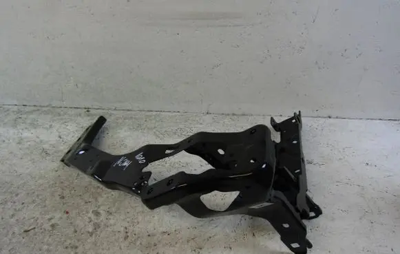 BMW 1 F70 Headlight part 51645A34C07