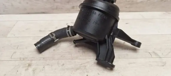 Mercedes-Benz C W203 Power steering fluid tank/reservoir A2034600083
