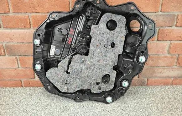 Rear door window regulator with motor