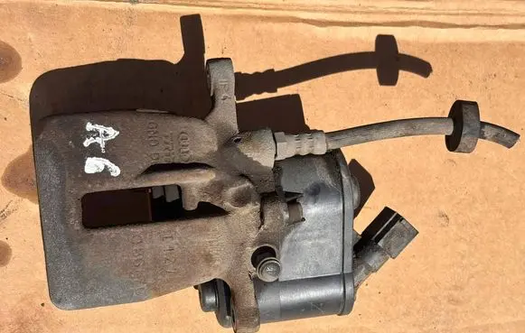Audi A6 S6 C6 4F Rear brake caliper 131313