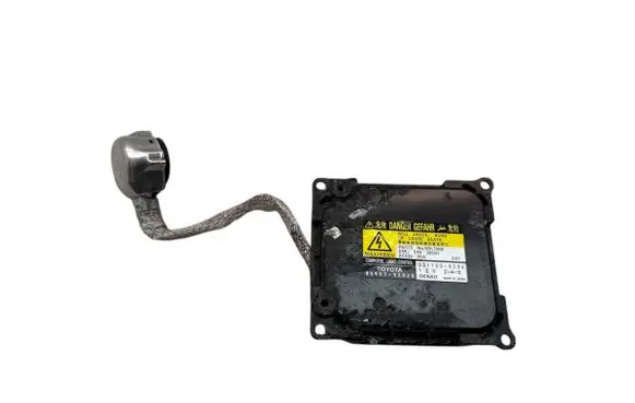 Toyota Auris 150 Xenon control unit/module 8596752020 0311000296