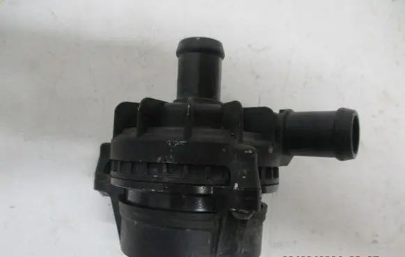 Volkswagen ID.3 Electric auxiliary coolant/water pump