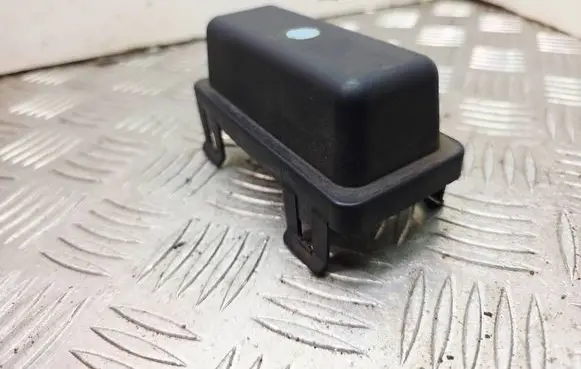 Opel Insignia A Fuse box cover 315938597