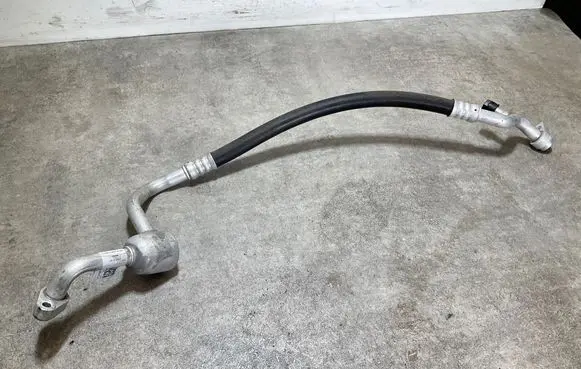 Air conditioning (A/C) pipe/hose