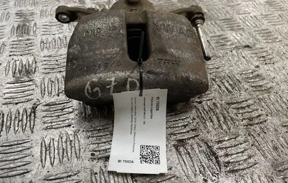 Volkswagen Golf VII Front brake caliper