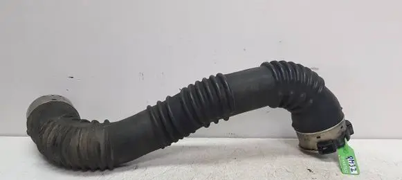 Mercedes-Benz CLA C117 X117 W117 Intercooler hose/pipe A2465200101