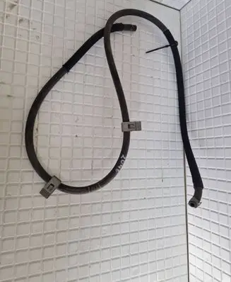 Mercedes-Benz C W204 Engine coolant pipe/hose A2048300996 31715070
