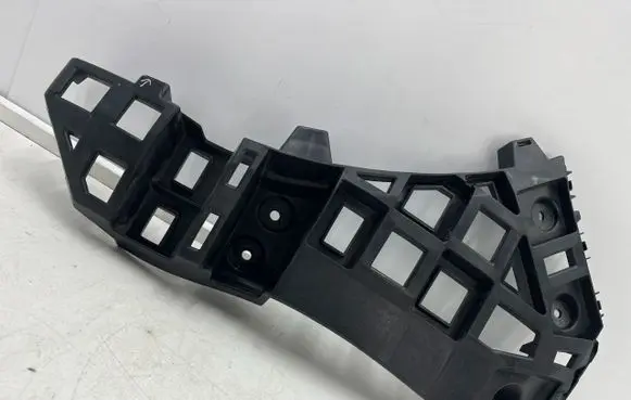 MG MG4 ev Rear bumper mounting bracket 11135808