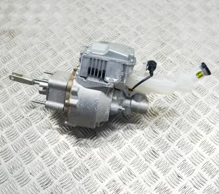 Nissan Leaf II (ZE1) Brake booster 9708158 EAC103504A