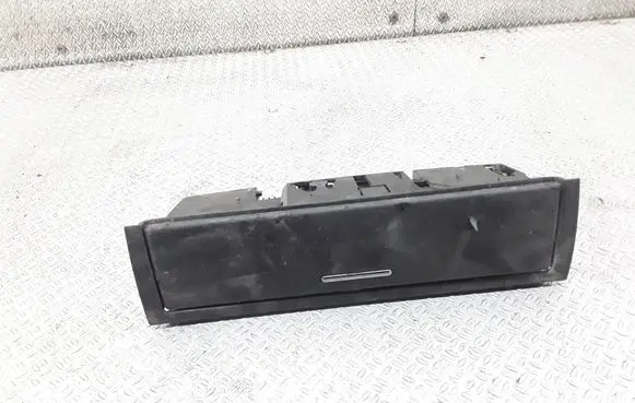 BMW 3 E46 Dashboard storage box/compartment 51168260312