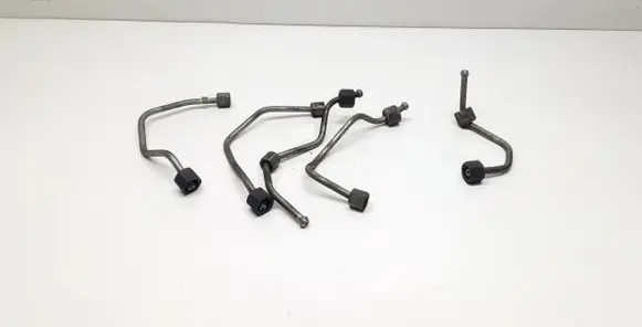 Volvo V60 Fuel injector supply line/pipe 