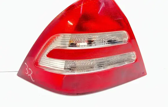 Mercedes-Benz C W203 Rear/tail lights 2038200164