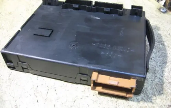 Mercedes-Benz ML W163 Comfort/convenience module A1635452832 200802 05371400