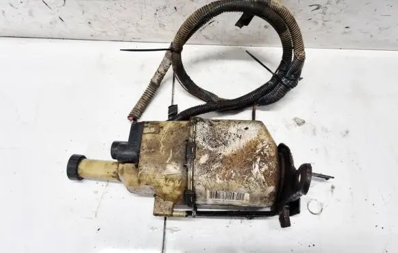Opel Astra G Power steering pump 9191970 26078682