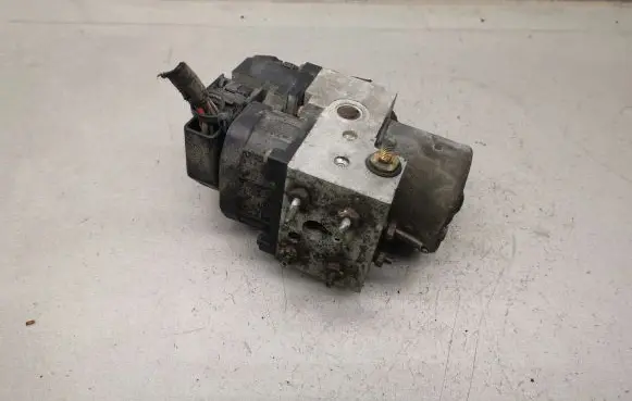 Mitsubishi Carisma ABS Pump 0273004225 MR249754 0265216464