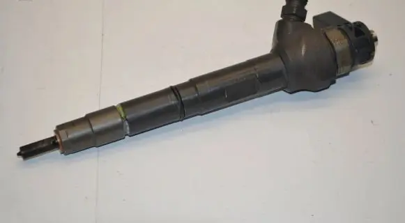 Audi A3 S3 8V Fuel injector 04L130277AJ