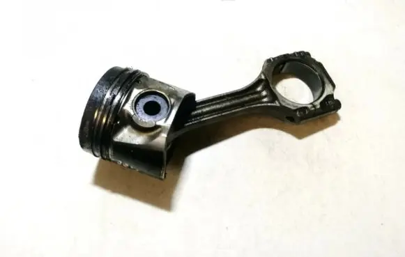 Audi A4 S4 B5 8D Piston with connecting rod 280h