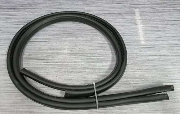 Mini One - Cooper R57 Front door rubber seal 7371475 7371476 2758567