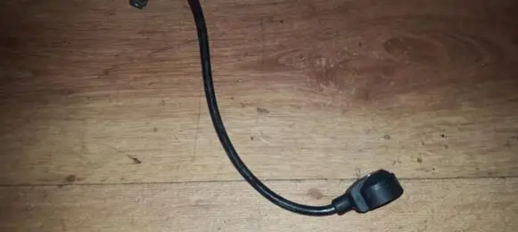 Opel Vectra B Detonation knock sensor 90528671 5wk96081