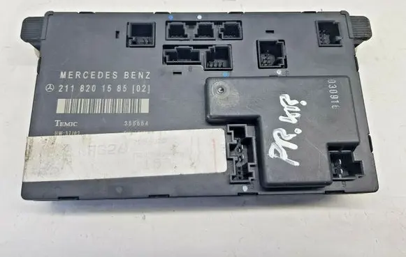 Mercedes-Benz E W211 Door control unit/module 2118201585 nr1919