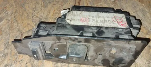 Volvo XC70 Electric window control switch 30739981