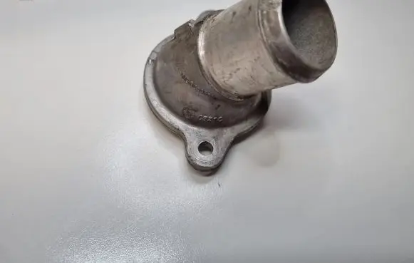 Thermostat/thermostat housing