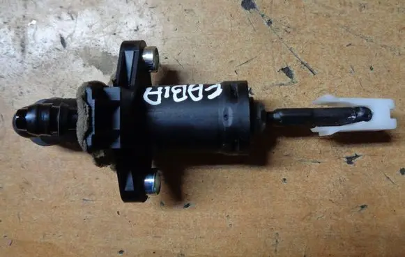 Skoda Fabia Mk2 (5J) Clutch master cylinder 6RO721388
