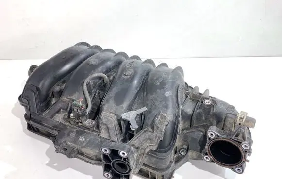 Toyota RAV 4 (XA40) Intake manifold 