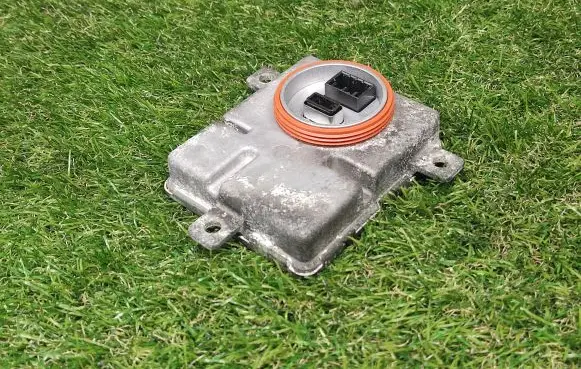 Audi Q5 SQ5 Headlight ballast module Xenon 8K0941597