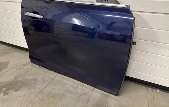 Maserati Ghibli Front door