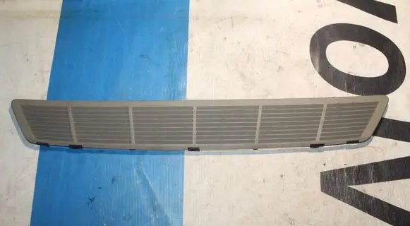 Volvo S60 Quarter panel pressure vent 3127109101