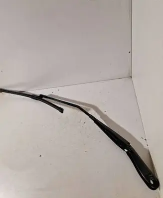 Volvo XC60 Front wiper blade arm 30753526