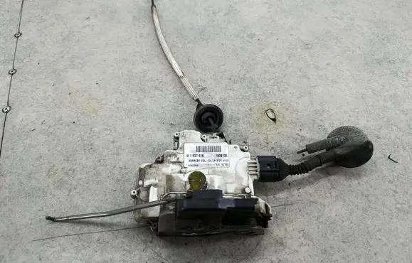 Audi A6 S6 C6 4F Front door lock 4F1837016
