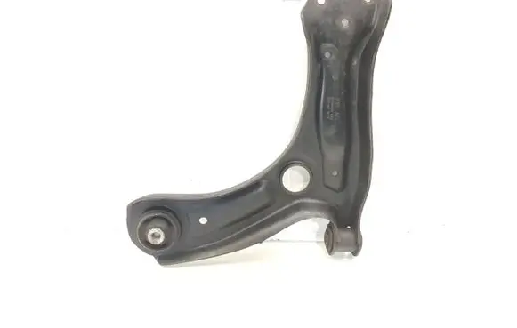 Audi A1 Front lower control arm/wishbone 6R0407152F