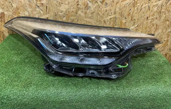 Toyota C-HR I Headlight/headlamp 81110-F4180-00