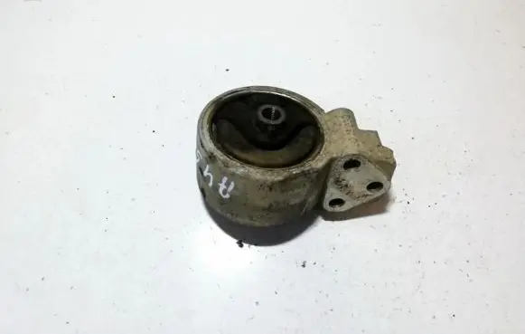 Volvo S40, V40 Engine mount bracket 3318030