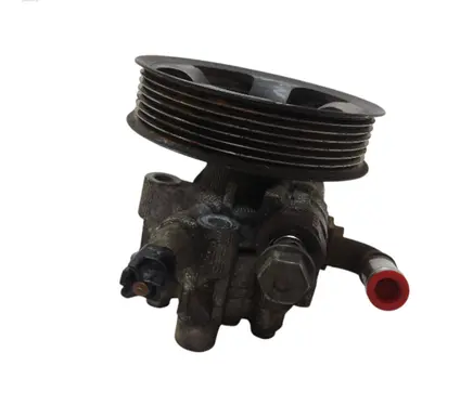 Toyota Avensis T250 Power steering pump 32100