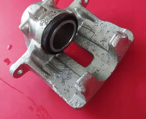 BMW Z1 Front brake caliper BHV124E