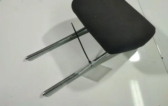 Ford Mondeo MK IV Front seat headrest 