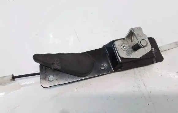 Loading door lock