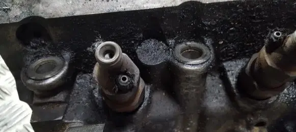Peugeot Partner Fuel injector kca17s42